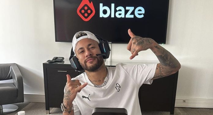 Neymar pode ser envolvido em processo por suposta propaganda enganosa da Blaze